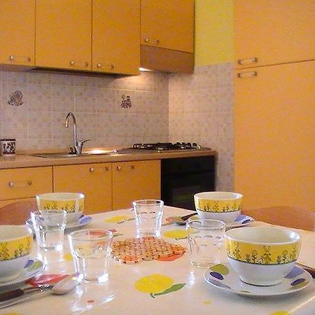 Appartamenti Marilu La Caletta Εξωτερικό φωτογραφία