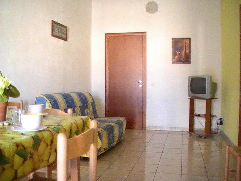 Appartamenti Marilu La Caletta Εξωτερικό φωτογραφία